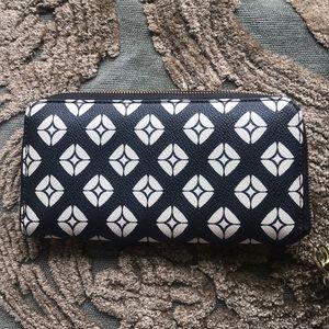 Fossil wallet / wristlet